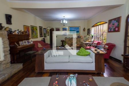 Sala de casa à venda com 5 quartos, 319m² em Vila Ipojuca, São Paulo