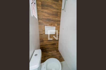 Banheiro de apartamento à venda com 2 quartos, 42m² em Parque das Nações, Santo André