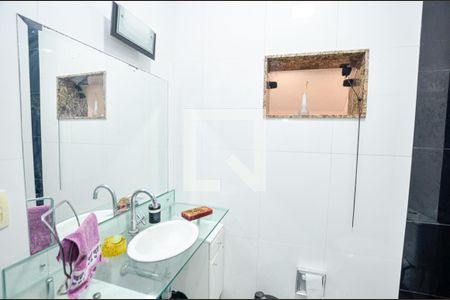 Banheiro Social de casa à venda com 4 quartos, 280m² em Piratininga, Niterói