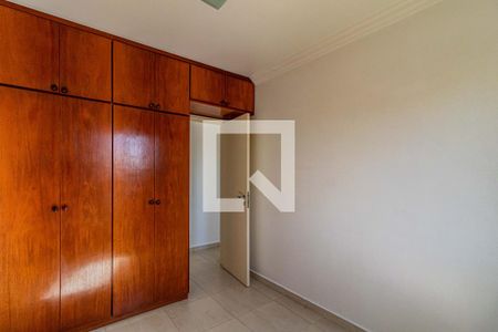 Quarto 01 de apartamento à venda com 2 quartos, 55m² em Jardim Cláudia, São Paulo