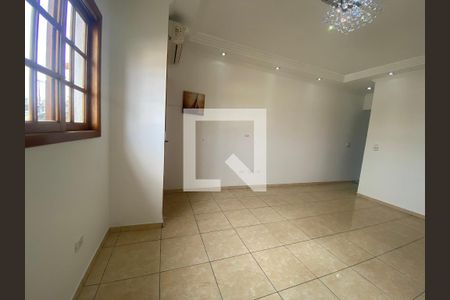 Sala de casa à venda com 3 quartos, 180m² em Jardim Lisboa, São Paulo