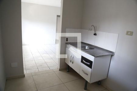 Cozinha de casa para alugar com 1 quarto, 50m² em Parque Sao Luis, São Paulo