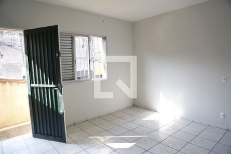 Sala de casa para alugar com 1 quarto, 50m² em Parque Sao Luis, São Paulo