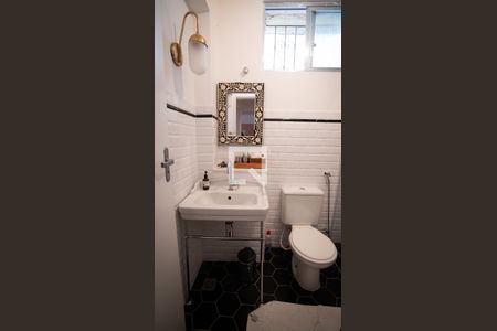 Banheiro de apartamento para alugar com 1 quarto, 68m² em Santa Teresa, Rio de Janeiro