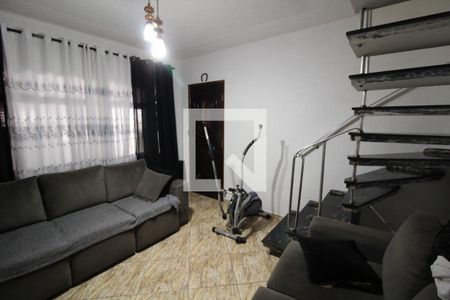 Sala de casa à venda com 4 quartos, 130m² em Vila Ema, São Paulo