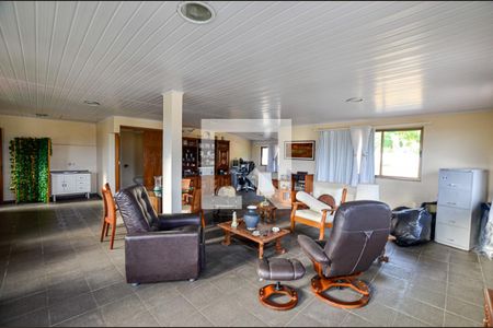 Casa à venda com 150m², 2 quartos e 3 vagas Casa à venda com 150m², 2 quartos e 3 vagasSalão 2 andar