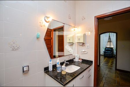 Casa à venda com 150m², 2 quartos e 3 vagas Casa à venda com 150m², 2 quartos e 3 vagasBanheiro Social