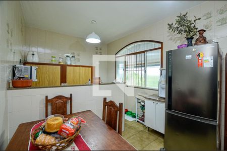 Casa à venda com 150m², 2 quartos e 3 vagas Casa à venda com 150m², 2 quartos e 3 vagasCozinha