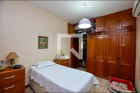 Quarto 2 de casa para alugar com 2 quartos, 150m² em Badu, Niterói