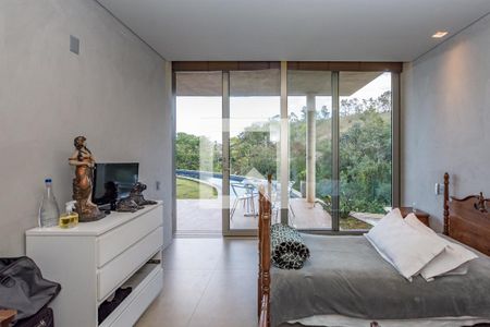 Casa de condomínio à venda com 490m², 3 quartos e 4 vagas Casa de condomínio à venda com 490m², 3 quartos e 4 vagasSuíte 2