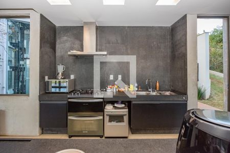 Casa de condomínio à venda com 490m², 3 quartos e 4 vagas Casa de condomínio à venda com 490m², 3 quartos e 4 vagasCozinha