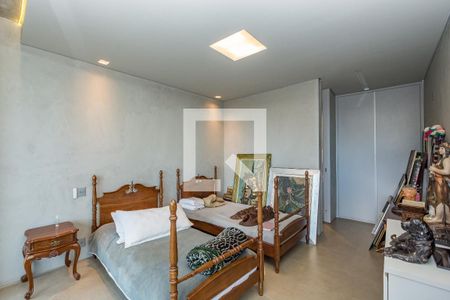 Casa de condomínio à venda com 490m², 3 quartos e 4 vagas Casa de condomínio à venda com 490m², 3 quartos e 4 vagasSuíte 2