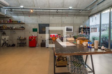 Casa de condomínio à venda com 490m², 3 quartos e 4 vagas Casa de condomínio à venda com 490m², 3 quartos e 4 vagasQuarto 3 - Escritório