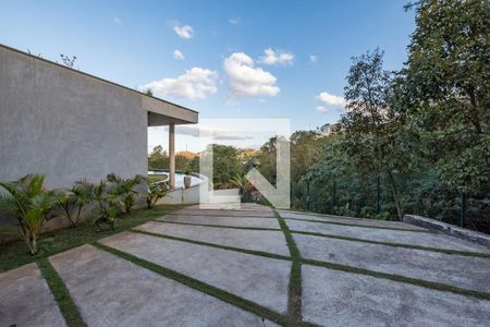 Casa de condomínio à venda com 490m², 3 quartos e 4 vagas Casa de condomínio à venda com 490m², 3 quartos e 4 vagasGaragem