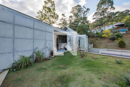 Casa de condomínio à venda com 490m², 3 quartos e 4 vagas Casa de condomínio à venda com 490m², 3 quartos e 4 vagasVaranda 2 da Suíte 1