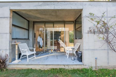 Casa de condomínio à venda com 490m², 3 quartos e 4 vagas Casa de condomínio à venda com 490m², 3 quartos e 4 vagasVaranda 2 da Suíte 1