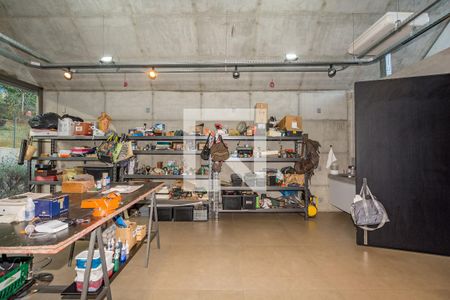 Casa de condomínio à venda com 490m², 3 quartos e 4 vagas Casa de condomínio à venda com 490m², 3 quartos e 4 vagasQuarto 3 - Escritório