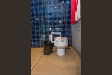 Casa de condomínio à venda com 490m², 3 quartos e 4 vagas Casa de condomínio à venda com 490m², 3 quartos e 4 vagasBanheiro da Suíte 2