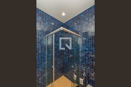 Casa de condomínio à venda com 490m², 3 quartos e 4 vagas Casa de condomínio à venda com 490m², 3 quartos e 4 vagasBanheiro da Suíte 2