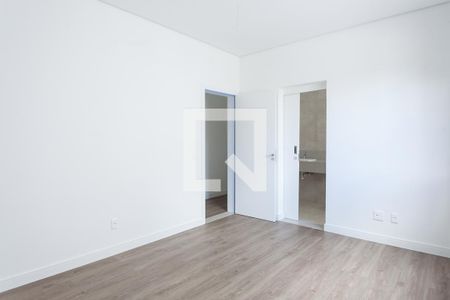 Casa de condomínio à venda com 329m², 4 quartos e 4 vagas Casa de condomínio à venda com 329m², 4 quartos e 4 vagasSuíte 3