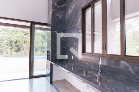 Casa de condomínio à venda com 329m², 4 quartos e 4 vagas Casa de condomínio à venda com 329m², 4 quartos e 4 vagasCozinha