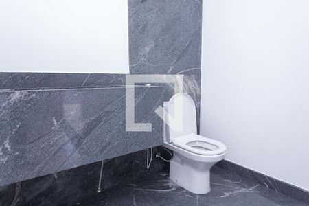 Casa de condomínio à venda com 329m², 4 quartos e 4 vagas Casa de condomínio à venda com 329m², 4 quartos e 4 vagasLavabo