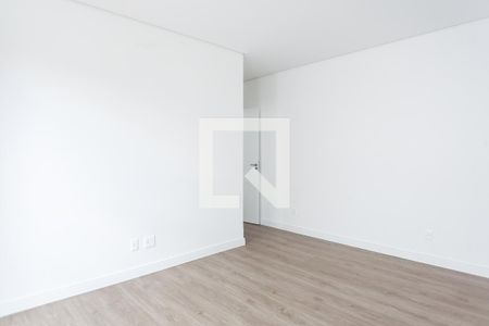 Casa de condomínio à venda com 329m², 4 quartos e 4 vagas Casa de condomínio à venda com 329m², 4 quartos e 4 vagasSuíte 1