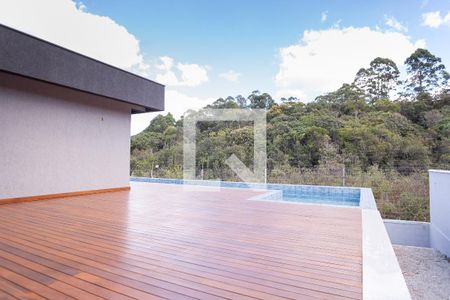 Casa de condomínio à venda com 329m², 4 quartos e 4 vagas Casa de condomínio à venda com 329m², 4 quartos e 4 vagasÁrea externa