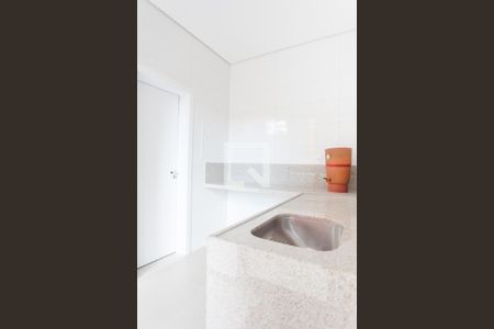 Casa de condomínio à venda com 329m², 4 quartos e 4 vagas Casa de condomínio à venda com 329m², 4 quartos e 4 vagasÁrea de Serviço