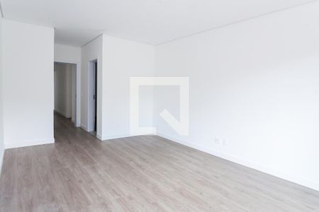 Casa de condomínio à venda com 329m², 4 quartos e 4 vagas Casa de condomínio à venda com 329m², 4 quartos e 4 vagasSuíte 4