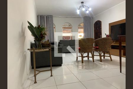 Sala de casa à venda com 4 quartos, 191m² em Vila Rosalia, Guarulhos
