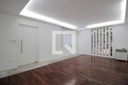 Sala de casa à venda com 3 quartos, 243m² em Vila Madalena, São Paulo