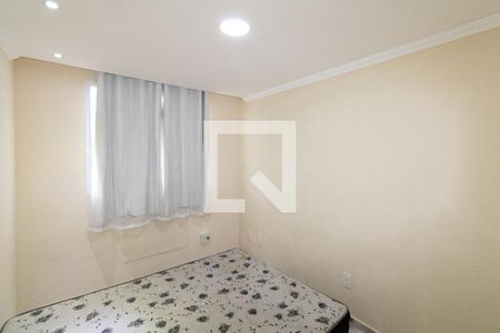 Quarto 2 de apartamento para alugar com 2 quartos, 40m² em Campo Grande, Rio de Janeiro