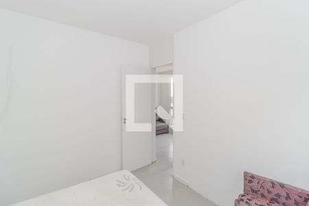 Quarto de apartamento à venda com 2 quartos, 45m² em Rubem Berta, Porto Alegre