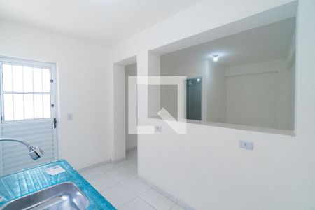 Cozinha de apartamento para alugar com 1 quarto, 18m² em Vila do Encontro, São Paulo