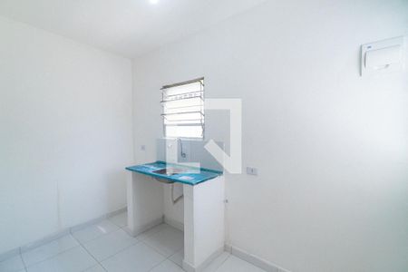 Cozinha de apartamento para alugar com 1 quarto, 18m² em Vila do Encontro, São Paulo