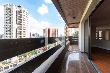Varanda de apartamento à venda com 4 quartos, 234m² em Jardim Avelino, São Paulo