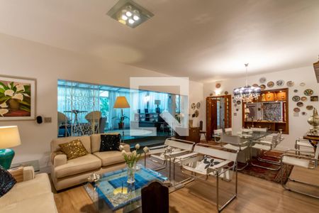 Sala de casa à venda com 3 quartos, 400m² em Vila Rosália, Guarulhos