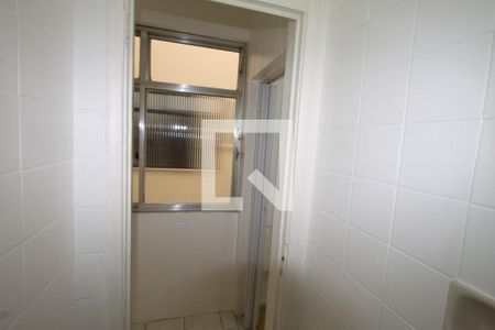 Apartamento para alugar com 70m², 2 quartos e sem vaga Apartamento para alugar com 70m², 2 quartos e sem vagaBanheiro de serviço