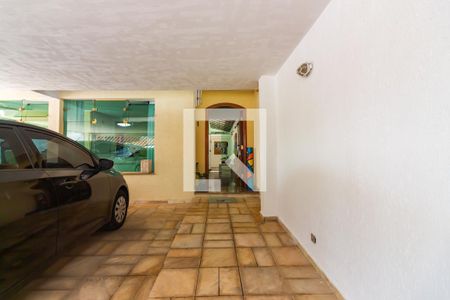 Casa à venda com 351m², 4 quartos e 3 vagas Casa à venda com 351m², 4 quartos e 3 vagasGaragem
