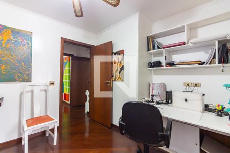 Casa à venda com 351m², 4 quartos e 3 vagas Casa à venda com 351m², 4 quartos e 3 vagasQuarto 2