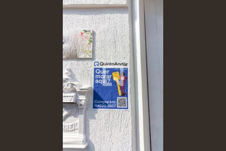 Casa à venda com 351m², 4 quartos e 3 vagas Casa à venda com 351m², 4 quartos e 3 vagasPlaca de Anuncio