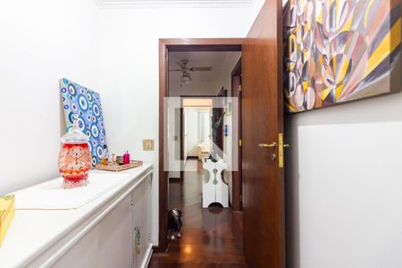 Casa à venda com 351m², 4 quartos e 3 vagas Casa à venda com 351m², 4 quartos e 3 vagasCloset