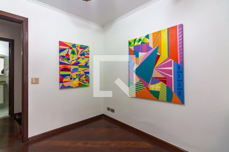 Casa à venda com 351m², 4 quartos e 3 vagas Casa à venda com 351m², 4 quartos e 3 vagasQuarto