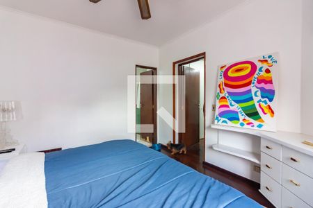 Casa à venda com 351m², 4 quartos e 3 vagas Casa à venda com 351m², 4 quartos e 3 vagasSuíte 2