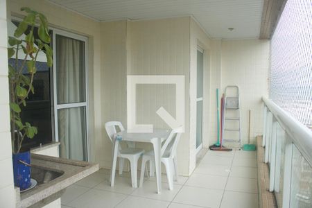 Varanda  de apartamento para alugar com 2 quartos, 86m² em Vila Tupi, Praia Grande