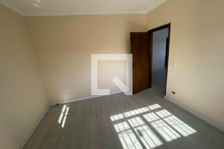 Quarto 1 de casa para alugar com 2 quartos, 63m² em Parque Tomas Saraiva, São Paulo