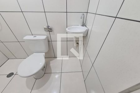 Banheiro de casa para alugar com 1 quarto, 30m² em Vila Formosa, São Paulo