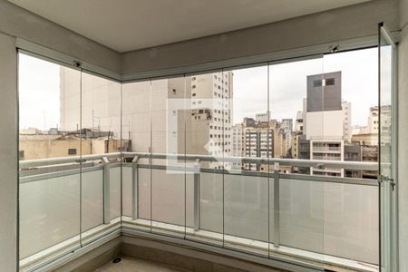 Varanda de kitnet/studio para alugar com 1 quarto, 45m² em Santa Efigênia, São Paulo