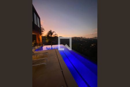 Casa de Condomínio à venda com 6 quartos, 440m² em Vila Alpina, Nova Lima